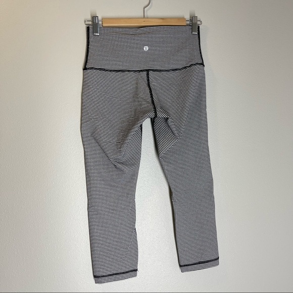 Lululemon Wunder Under Crop Leggings Roll Down Gingham Black White Size 4 Women - Picture 5 of 10